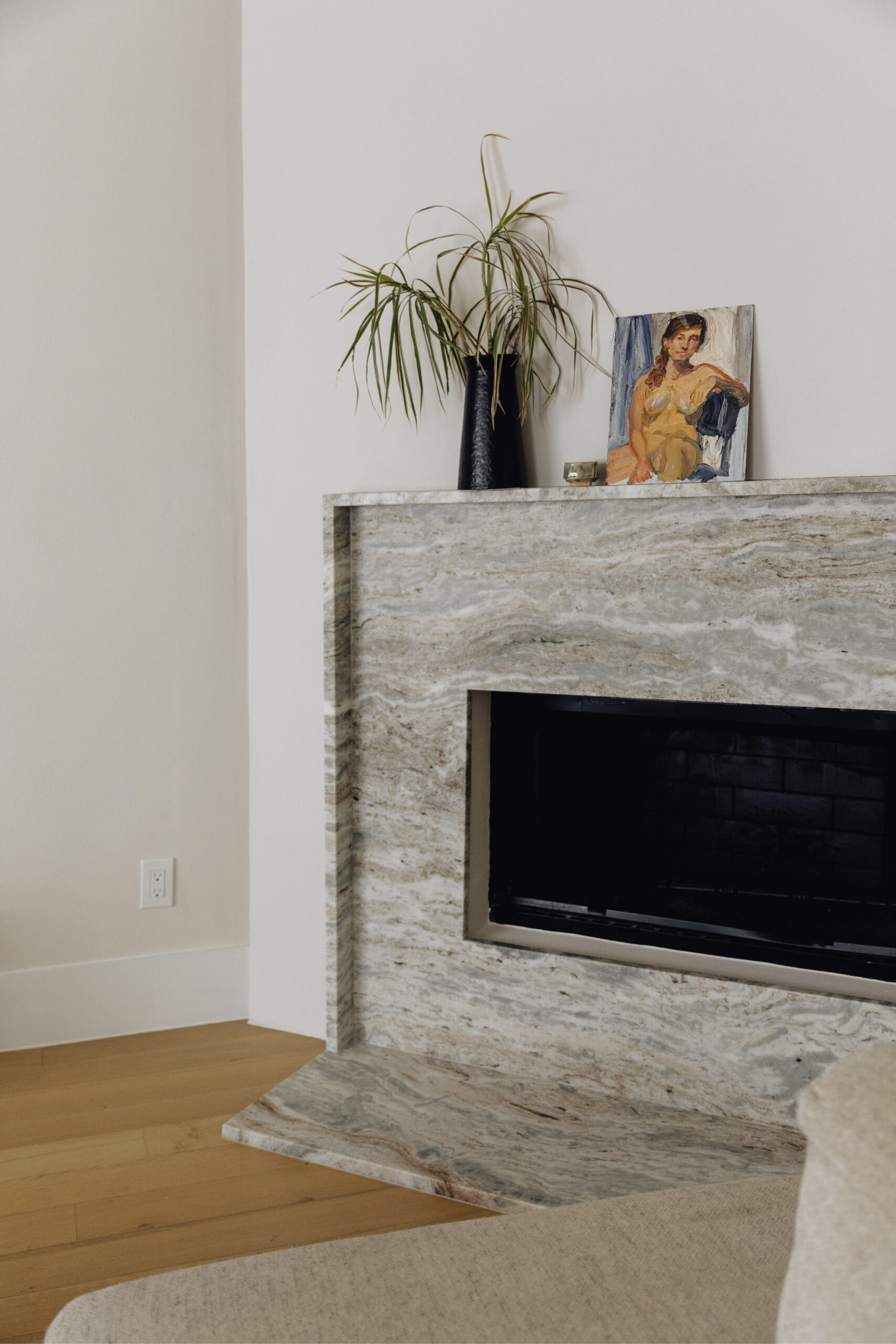 DALLAS TEXAS RENOVATION KITCHEN MODERN ORGANIC FIREPLACE